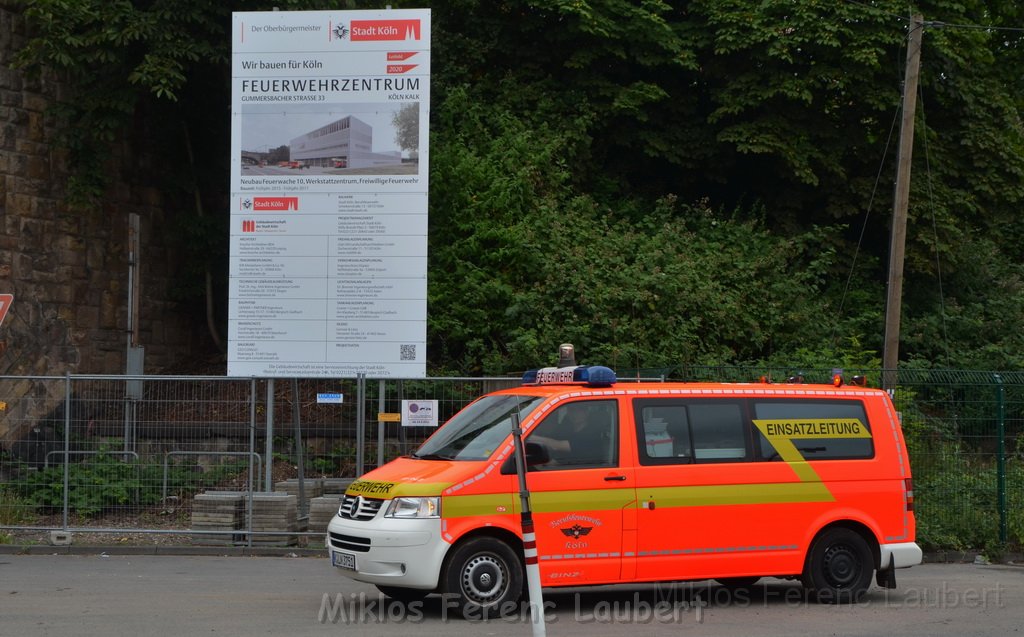 Erster Spatenstich Neues Feuerwehrzentrum Koeln Kalk Gummersbacherstr P192.JPG - Miklos Laubert